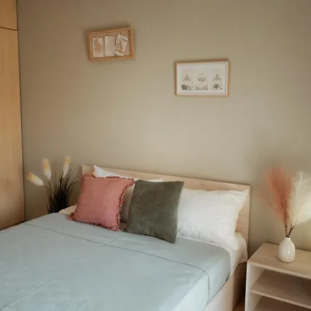 Art Attack Apartment *
